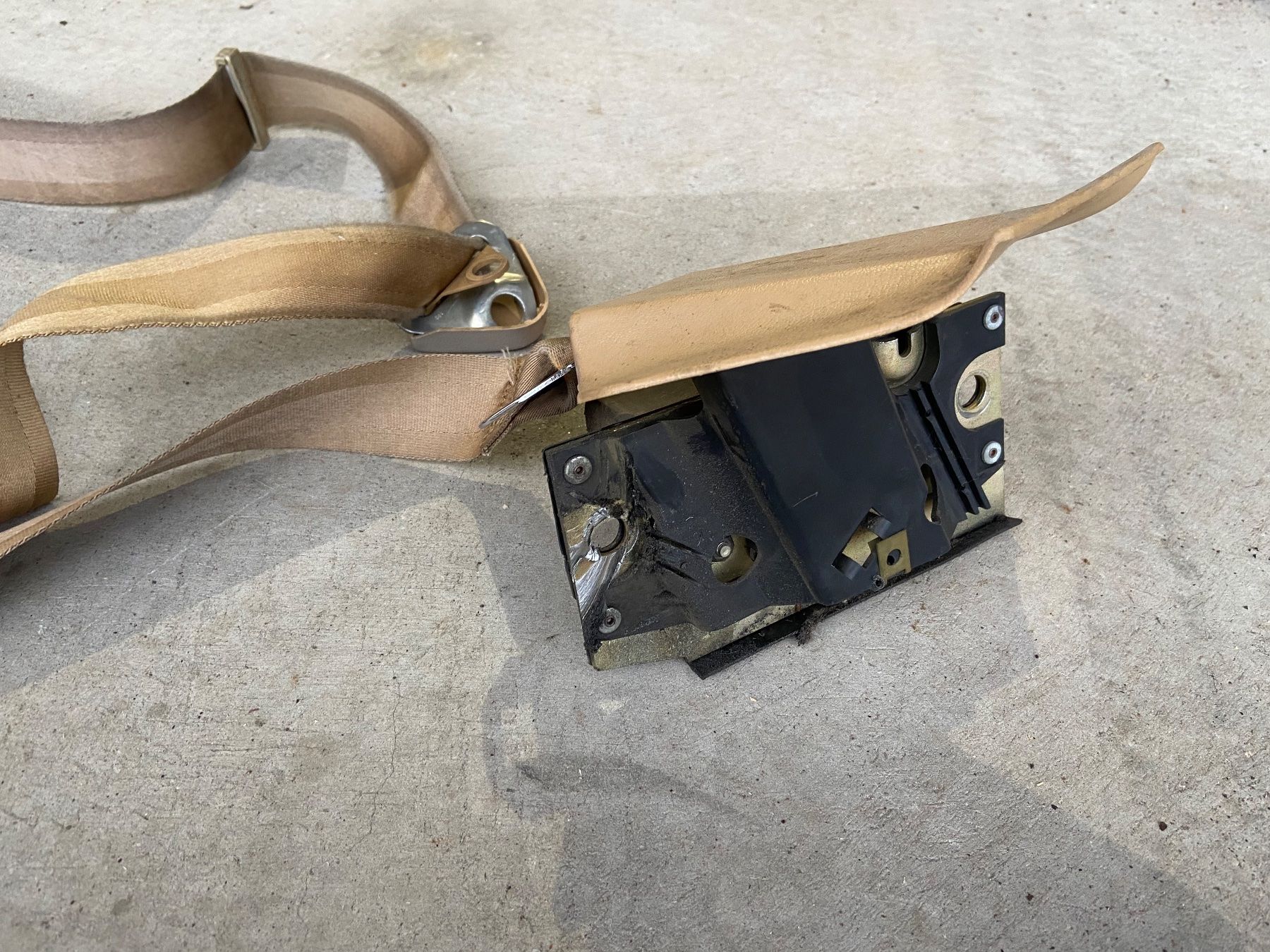 Ford Tutti pezzi di ricambio auto: Oldtimer Ford USA Sicherheitsgurte/seat belts – Usato da Krummenau venduto da Deezley 3