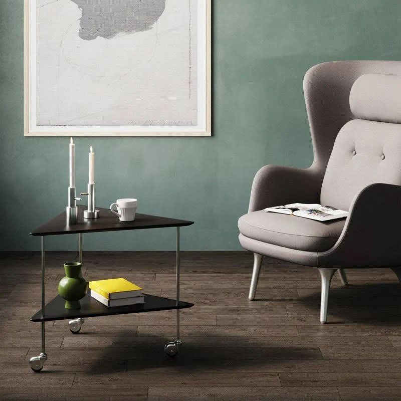 Fritz Hansen Tavoli: Fritz Hansen AJ Trolly Side Table, Esche schwarz – Nuovo e nell'imballaggio originale da Erlen venduto da mat_jm2f 5