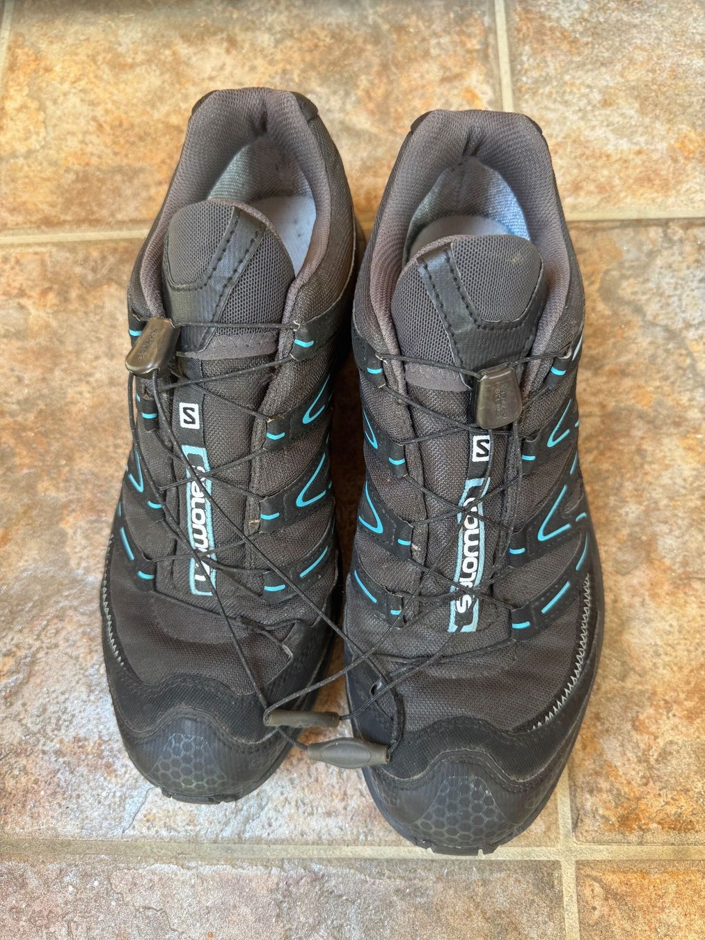 Scarpe da uomo: Salomon Schuhe Grösse EUR 42 – Usato da Wittinsburg venduto da Gia_Diva