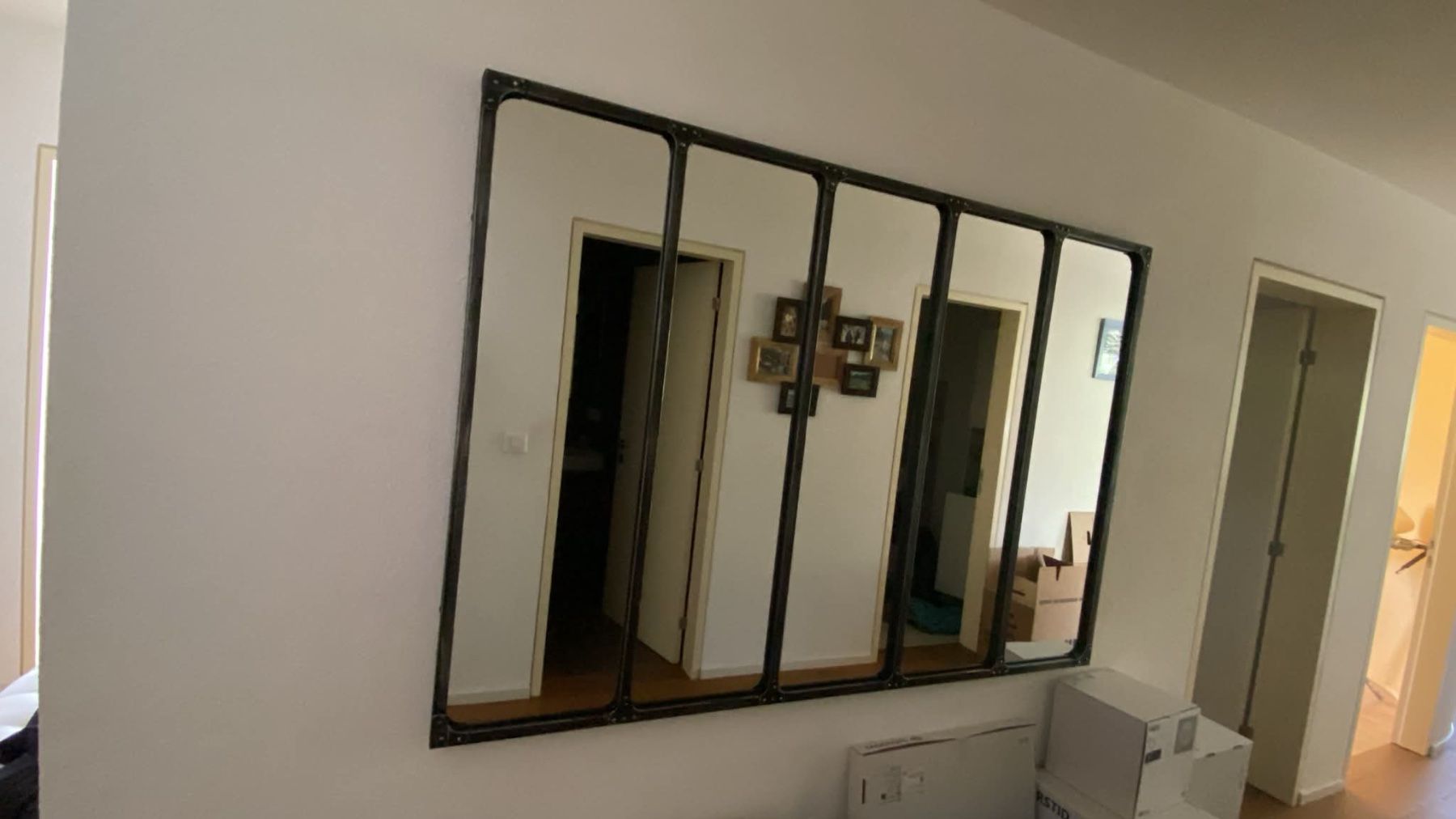 Specchi: Miroir – Usato da La Tour-de-Trême venduto da TchoutchounII