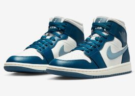 Air Jordan 1 Mid Sky J French Blue - NEU - 44
