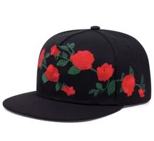 Schwarze Cap mit Rosenmuster, Grösse verstellbar