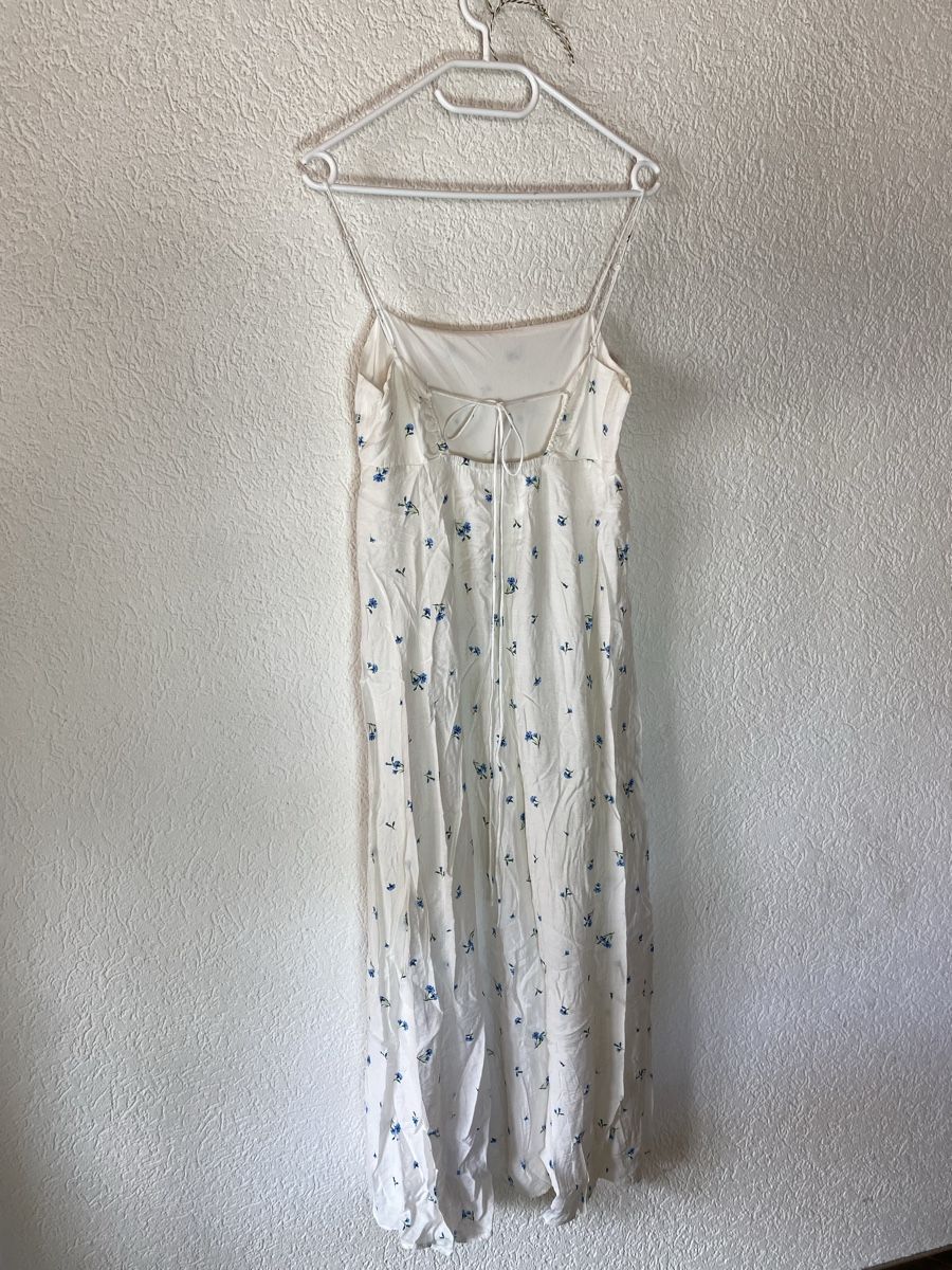 H&M Vestiti: Maxikleid mit Blume von H&M – Usato da Emmen venduto da Linda-Bachmann 1