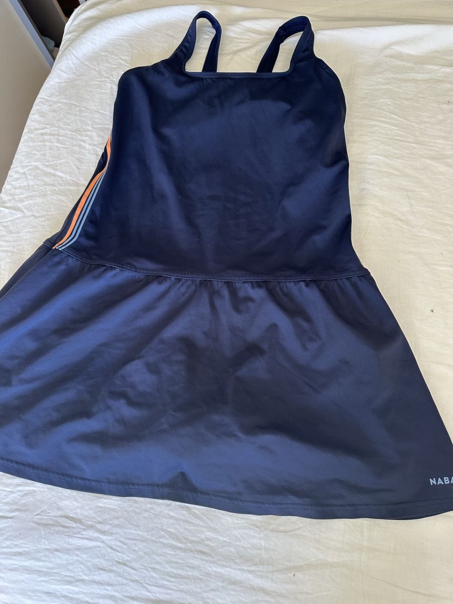 Decathlon Costumi da bagno & Bikini: Mädchen Nabaiji Badeanzug Gr S – Usato da Bern venduto da kingmanish