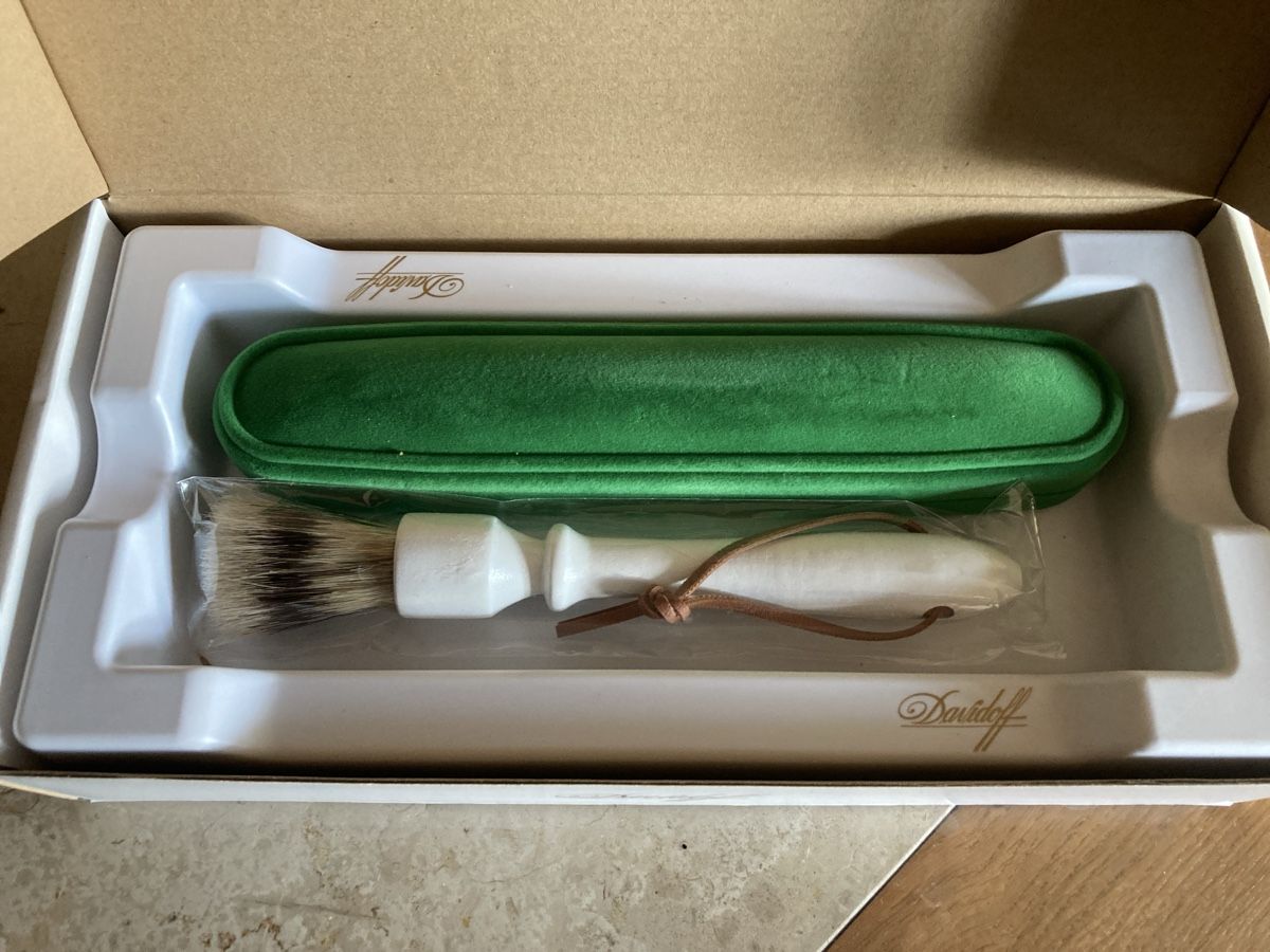 Davidoff Sigari: Set Davidoff neuf avec son étui vert – Nuovo e nell'imballaggio originale da Bursinel venduto da SeveralLives