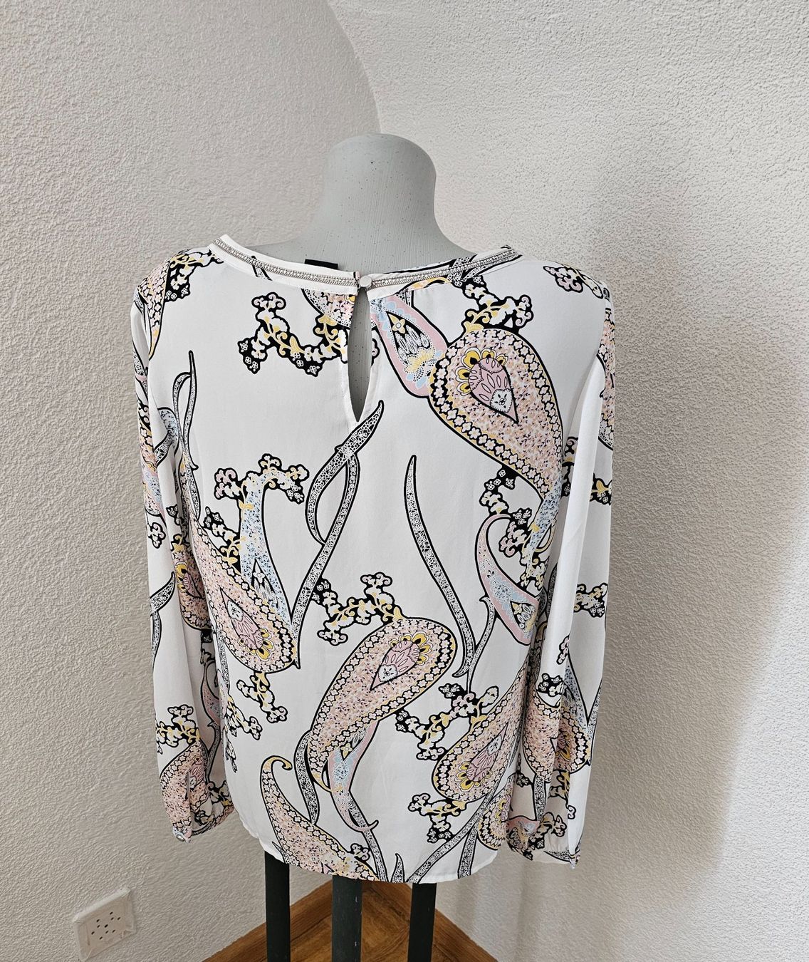 S.Oliver Camicette: S.Oliver Black Label Bluse / Blusen Shirt gemustert Gr. 36 – Nuovo (secondo la descrizione) da Füllinsdorf venduto da Sunnebliemli7 3