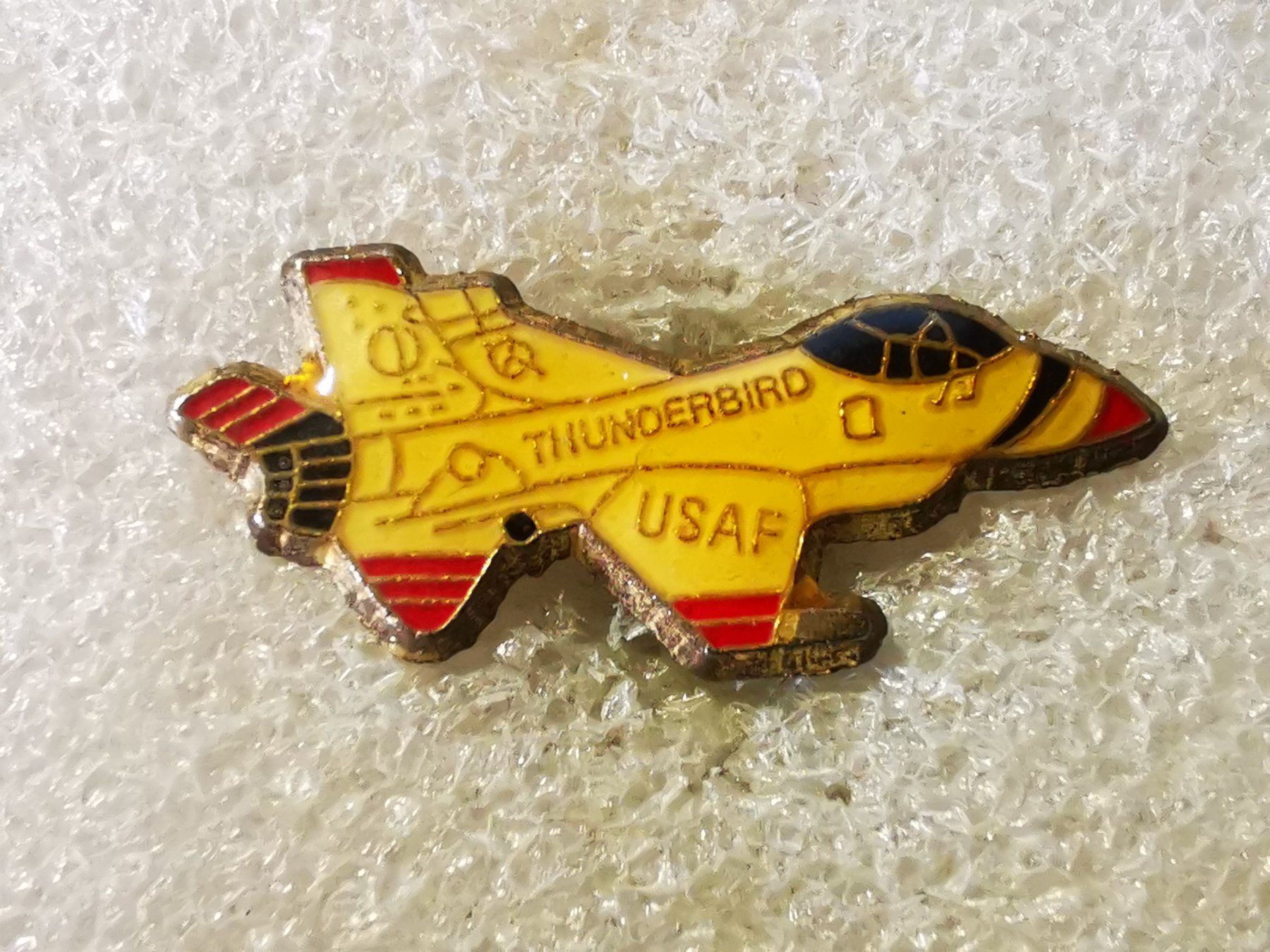 Placchette & Badge: Ansteckpin 97: Flugzeug – Usato da Oppligen venduto da Pin-Fall-Shop