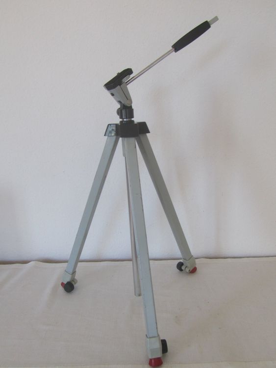 Treppiedi & Teste: Stabiles Kamera Stativ, höhenverstellbar, Retro Look – Usato da Seengen venduto da mikelele 3