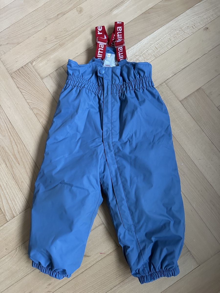 Reima Hosen: Salopette de ski Reima bleu taille 86 – Gebraucht aus Lausanne von france.guillermin