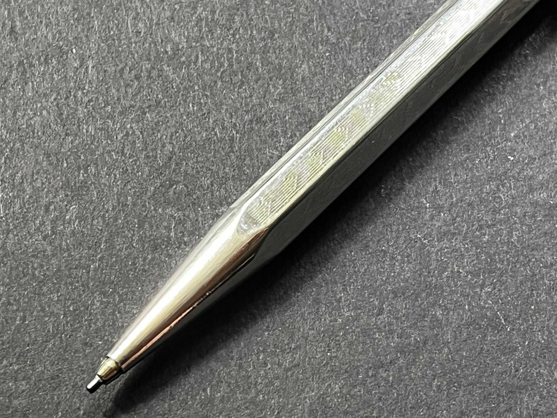Caran D'Ache Bleistifte, Farbstifte & Kreide: Caran d’Ache Ecridor Minenhalter - Chevron, versilbert – Gebraucht aus Zürich von FV.vintage 5