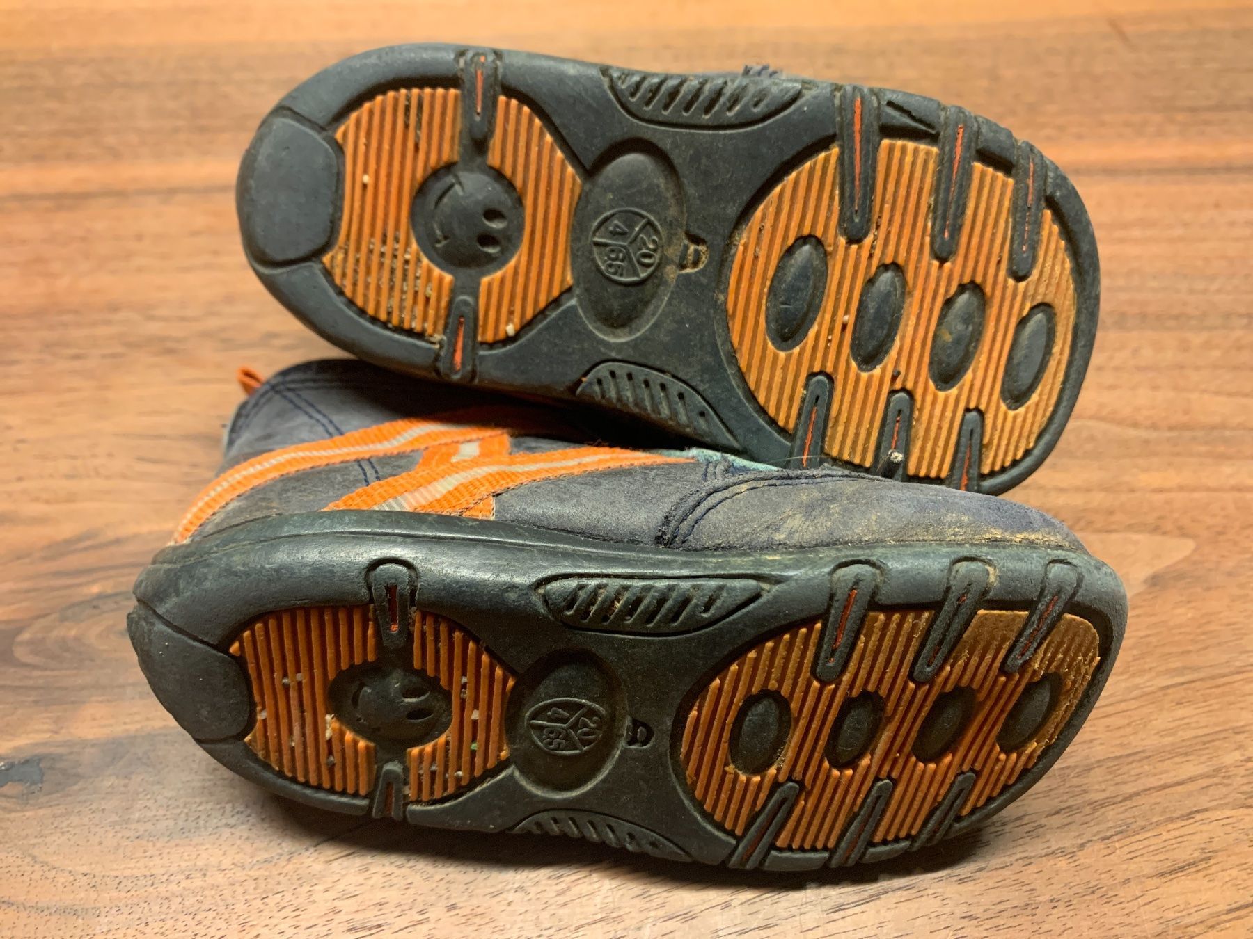 Schuhe für Jungen: Hohe Halbschuhe aus Leder Gr 20 – Gebraucht aus Kallnach von Thetrader 1