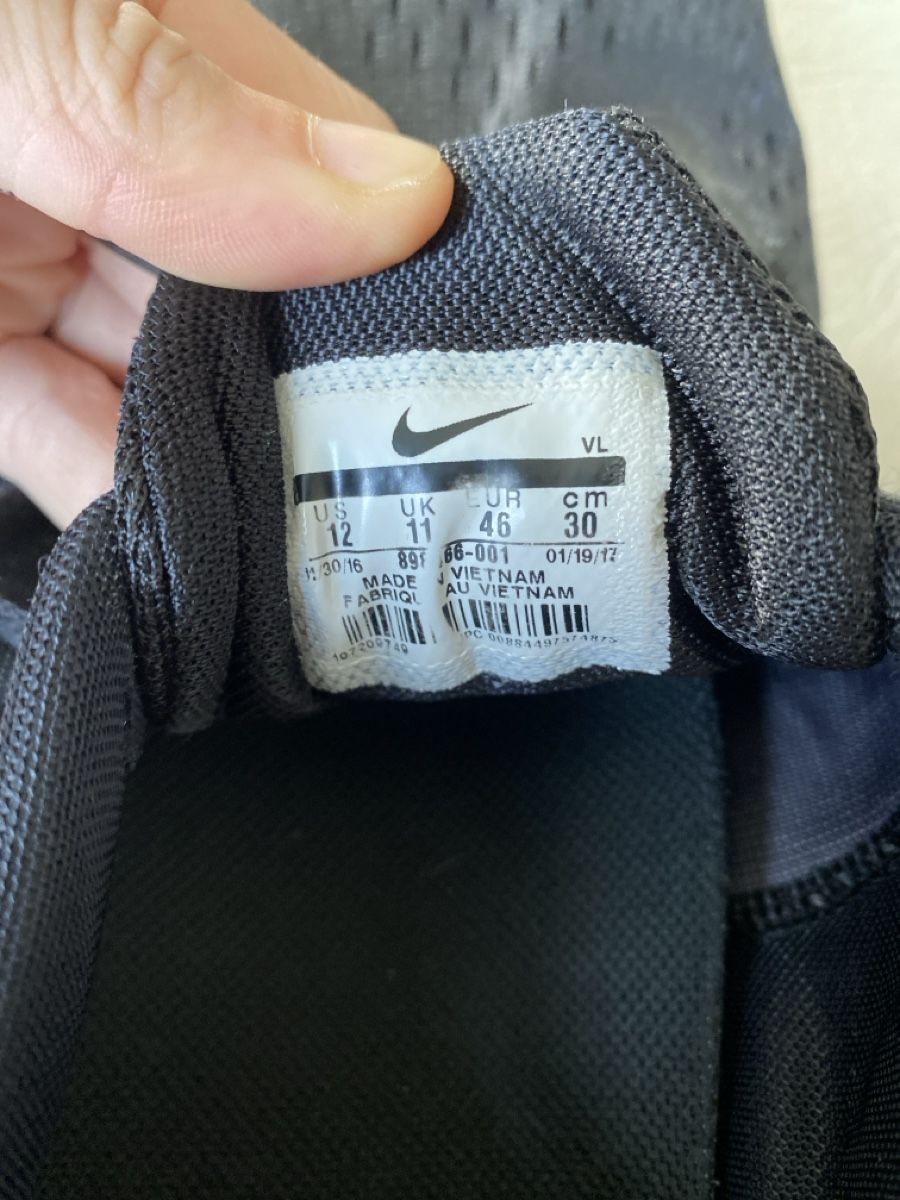 Nike Scarpe da uomo: Nike Zoom Winflo 4 Grösse 46 – Usato da St.Gallen venduto da 30books 3