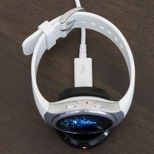 Samsung Smartwatch: Wireless Charger Gear S2 Classic SM-720 – Nuovo e nell'imballaggio originale da Unterägeri venduto da RmOnline 3