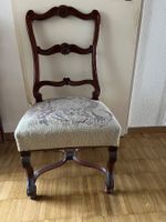 Chaise ancienne style Louis Philippe, sculptée