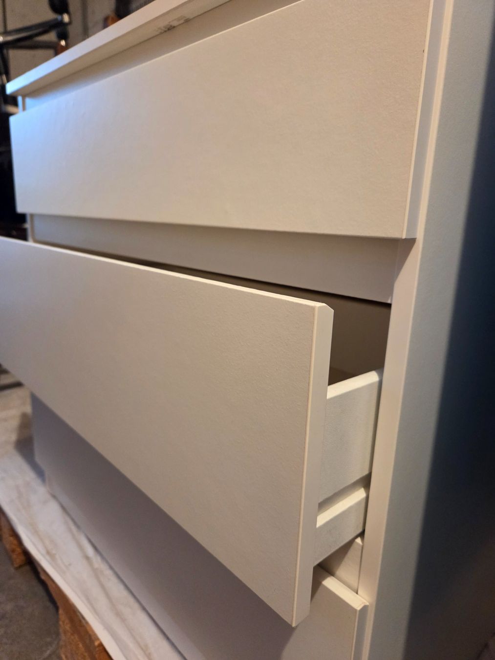 Ikea Cassettiere: Kommode IKEA weiss 4 Schubladen – Usato da Hütten venduto da joy_g8fz 2