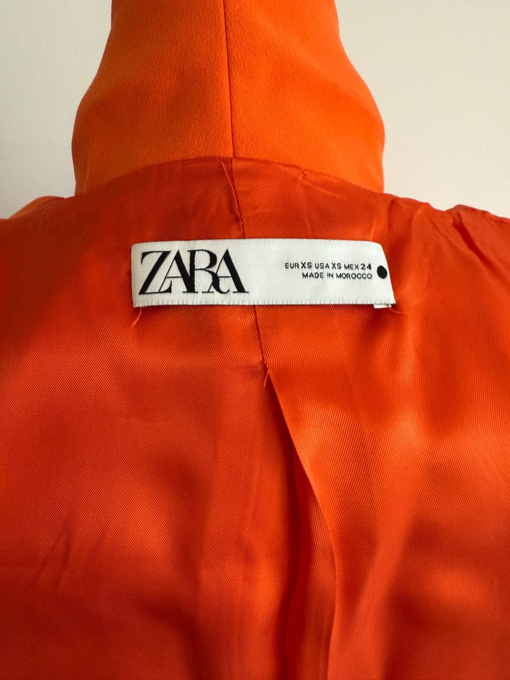 Zara Giacche: Neu! Zara Blazer Jacke Gr.34 – Nuovo (secondo la descrizione) da Altendorf venduto da RedHairBeast 4