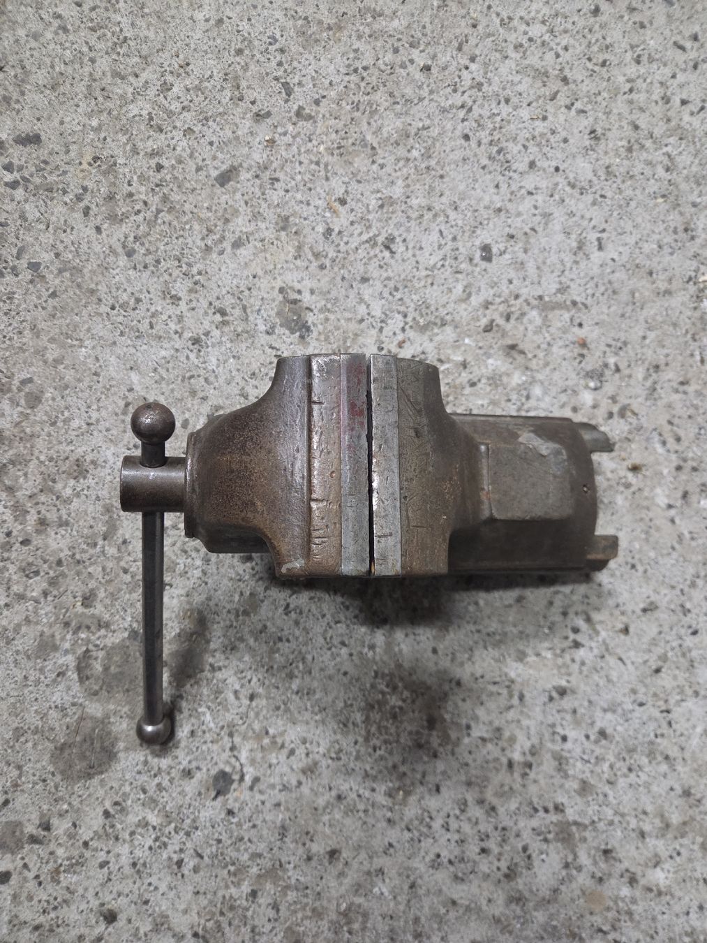 Tutti gli attrezzi: Gressel Schraubstock – Usato da steinen venduto da mopedtuning 1
