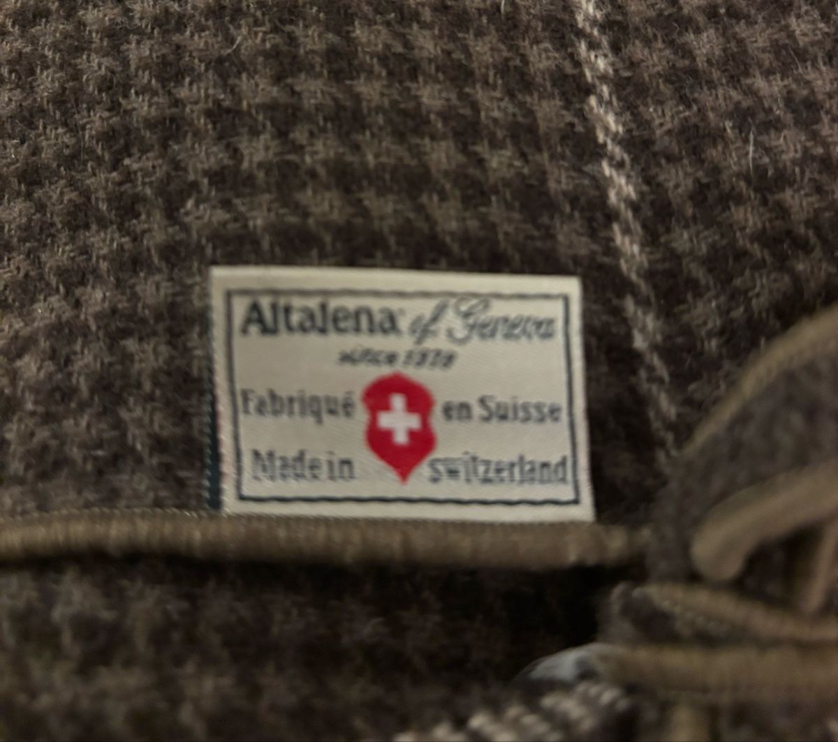 Cuscini: 4x Wool/Fur cushions, mountain challet/ deer design. – Nuovo (secondo la descrizione) da Küsnacht ZH venduto da xavier74 4