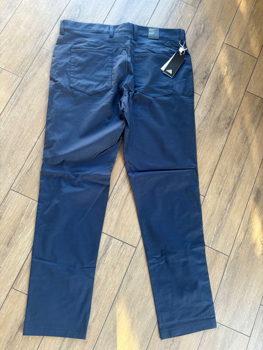 Adidas Pantaloni: 30/32_adidas_NEU – Nuovo e nell'imballaggio originale da Versegeres venduto da kista 1