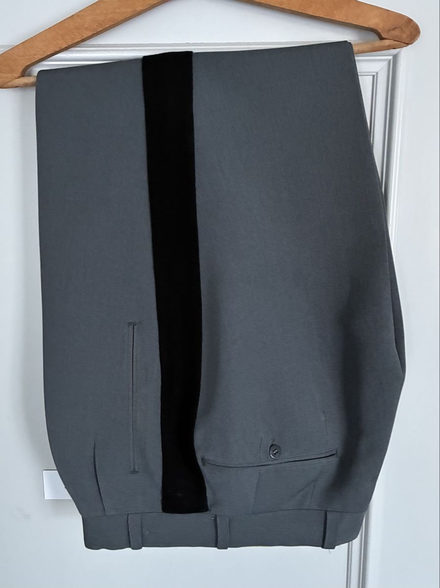 Schweizer Armee Uniformi: Uniform Oberst im Gst. Robert Anken – Usato da Gutenswil venduto da Antiques77 3