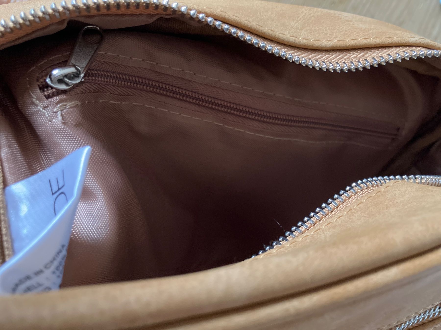 Custodie per cosmetici: Praktische Kosmetiktasche, hellbraun, NEU – Usato da Unterägeri venduto da Bettsofa123 5