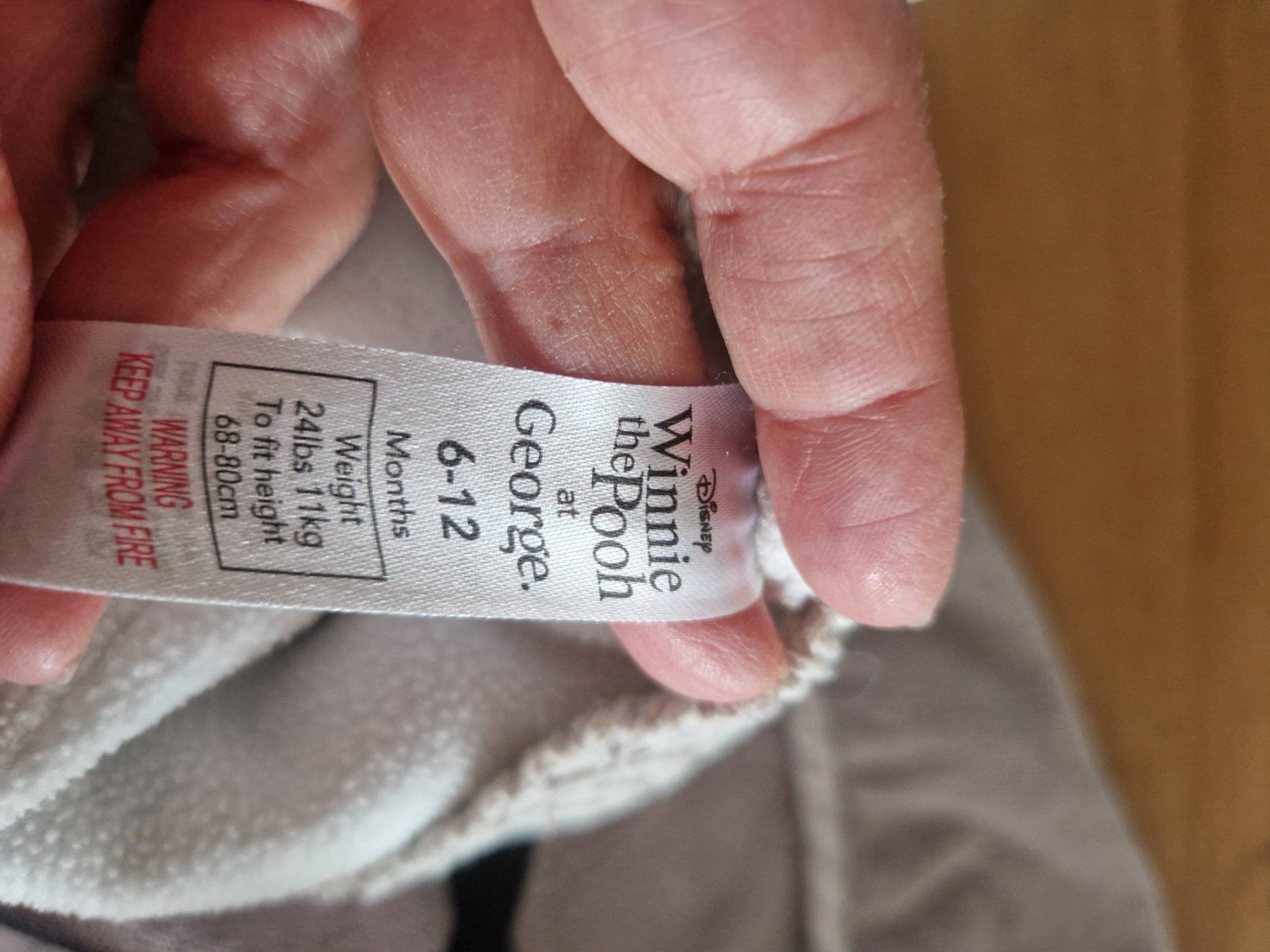 Kleiderpakete & -sets: Winterkappe & 2x Handschuh - 6-12 Monate – Gebraucht aus Reinach BL von Dschinni80 4