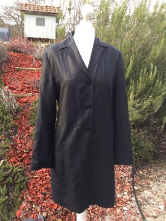 Manteau léger noir BENETTON très classe