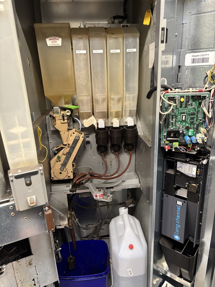 Selecta Kaffeemaschinen & Espressomaschinen: Kaffeeautomat Selecta Necta – Gebraucht aus Bûlach von rju_877h 2