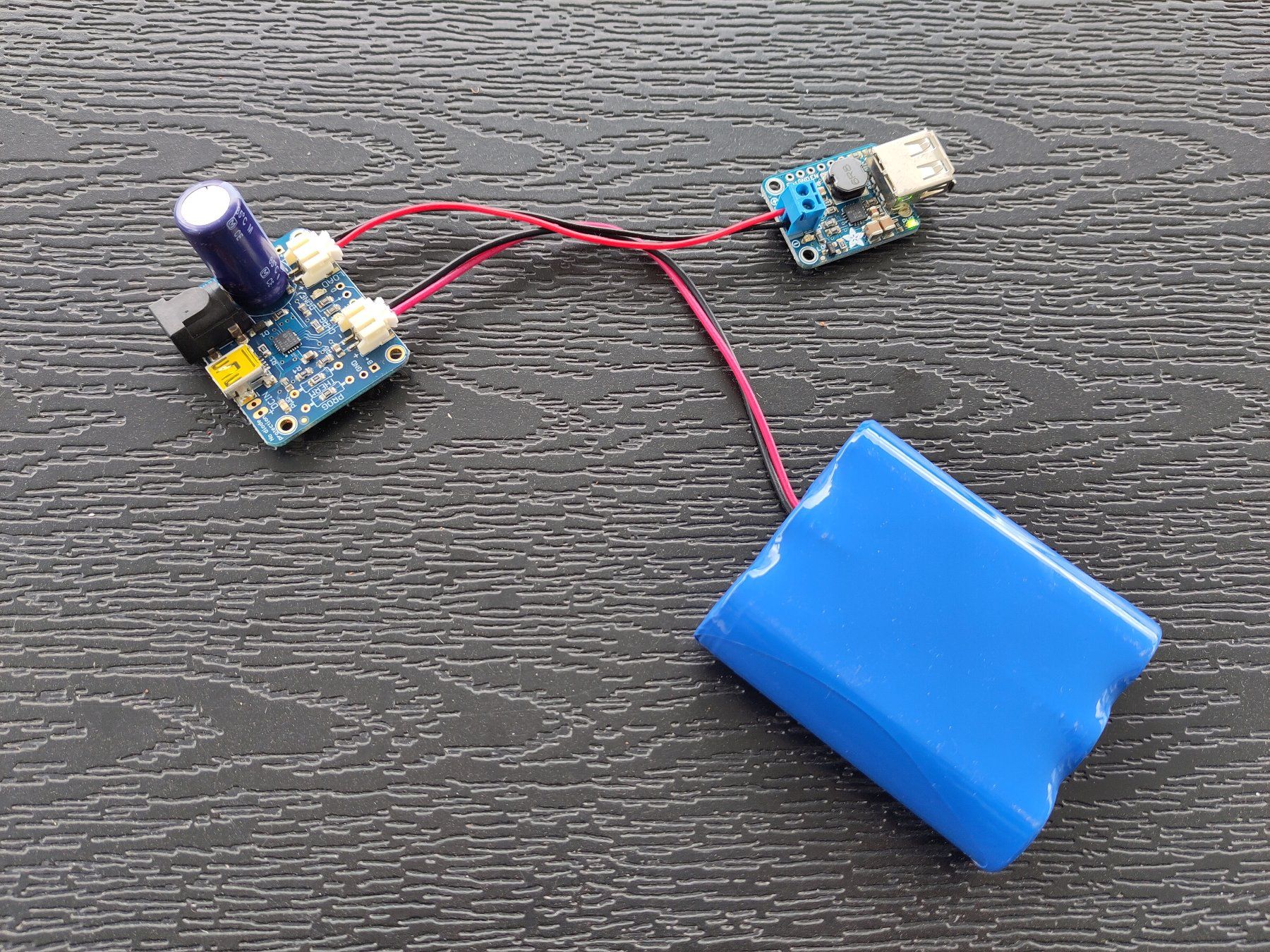 Componenti elettronici: Ladecontroller LiPoly/Li-Ion mit Akku – Usato da Wil SG venduto da immer-mit