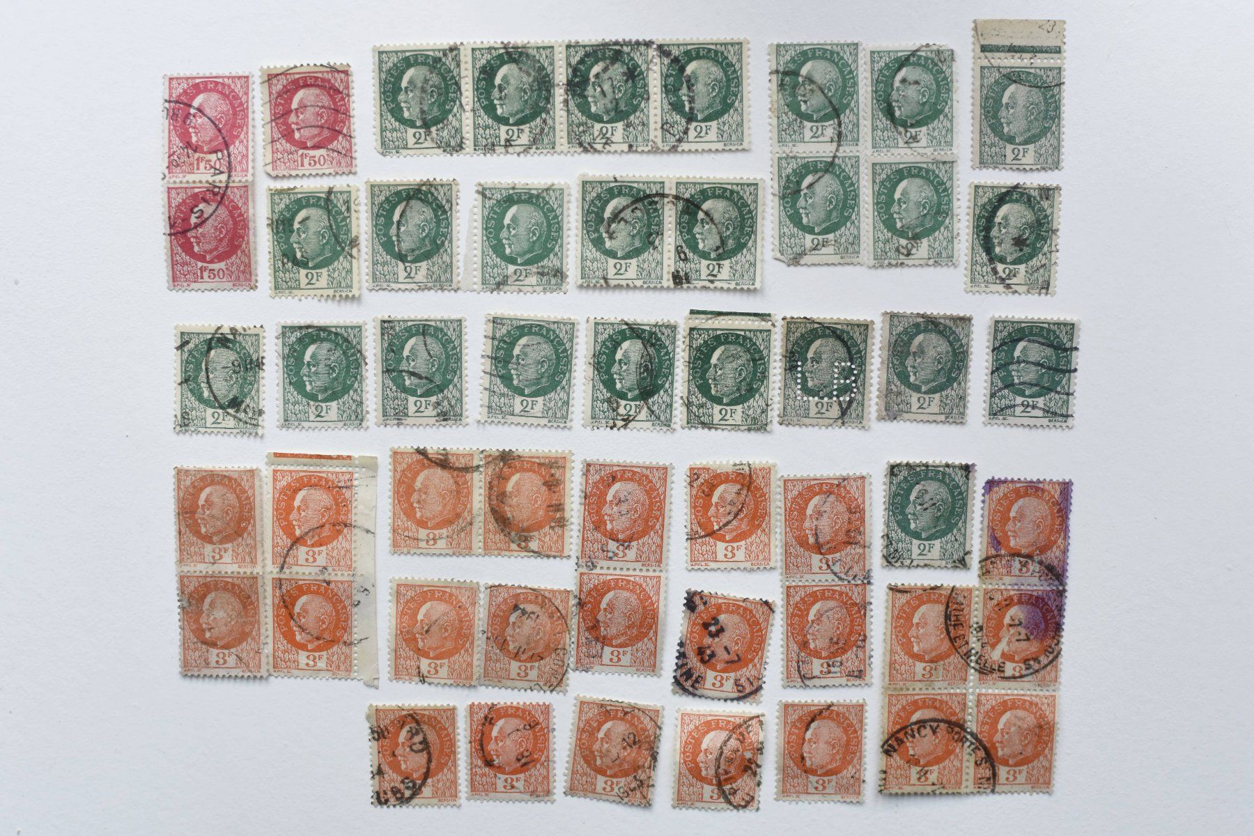Alle Briefmarken: Lot Timbres Pétain, Type Bersier – Gebraucht aus Belmont-sur-Yverdon von bichet02