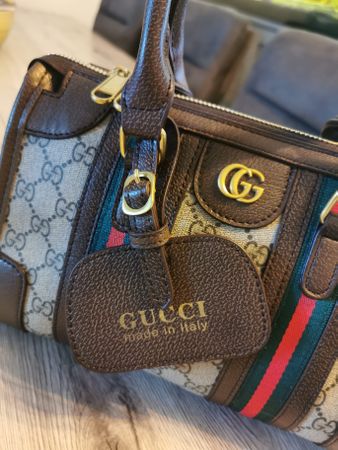 Trendige Damenhandtasche