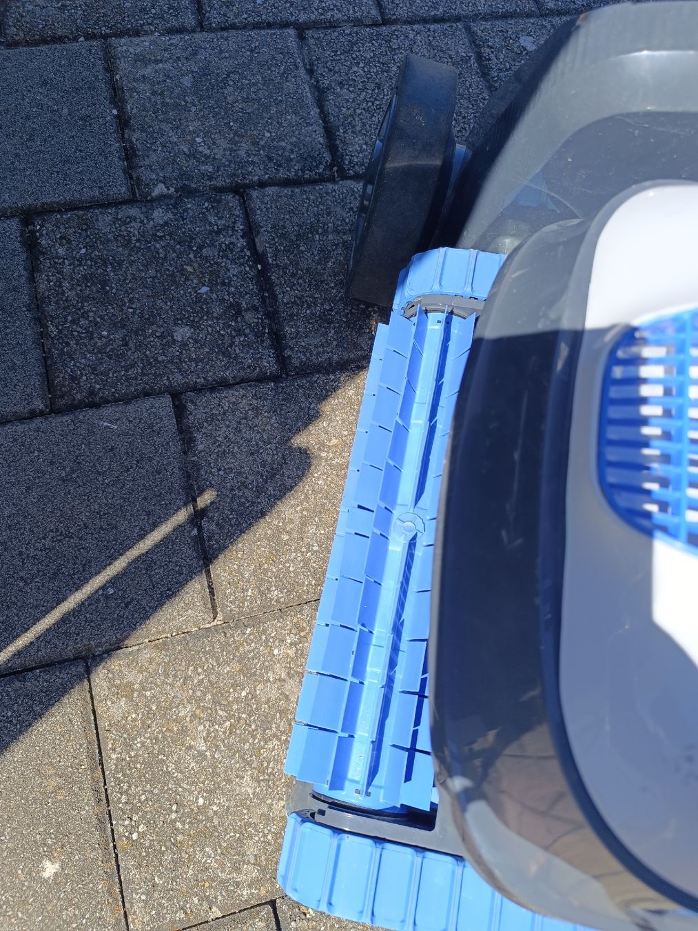 Dolphin Accessoires de piscine: Dolphin S200 – D'occasion à Wäldi par cat_zs5r 1
