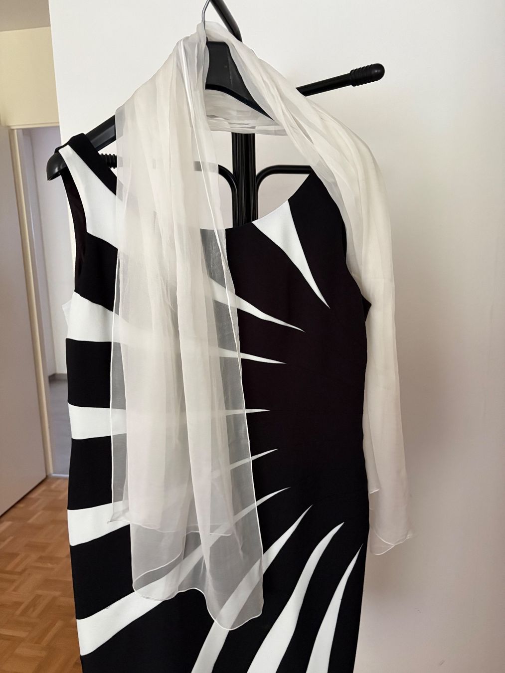 Robes: Damen-kleid – D'occasion à Zürich par luc_2t2q 4