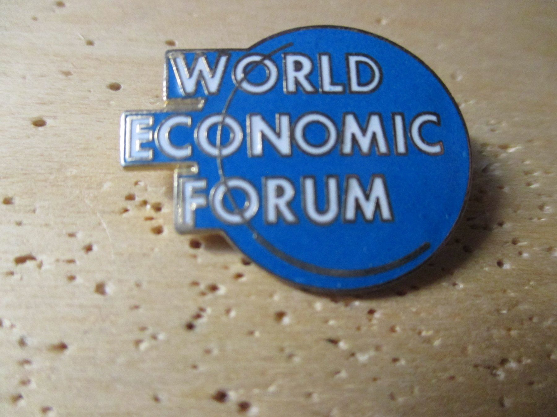 Swiss Placchette & Badge: WEF Davos World Economic Forum Pin RAR – Nuovo (secondo la descrizione) da Felsberg venduto da sanwill