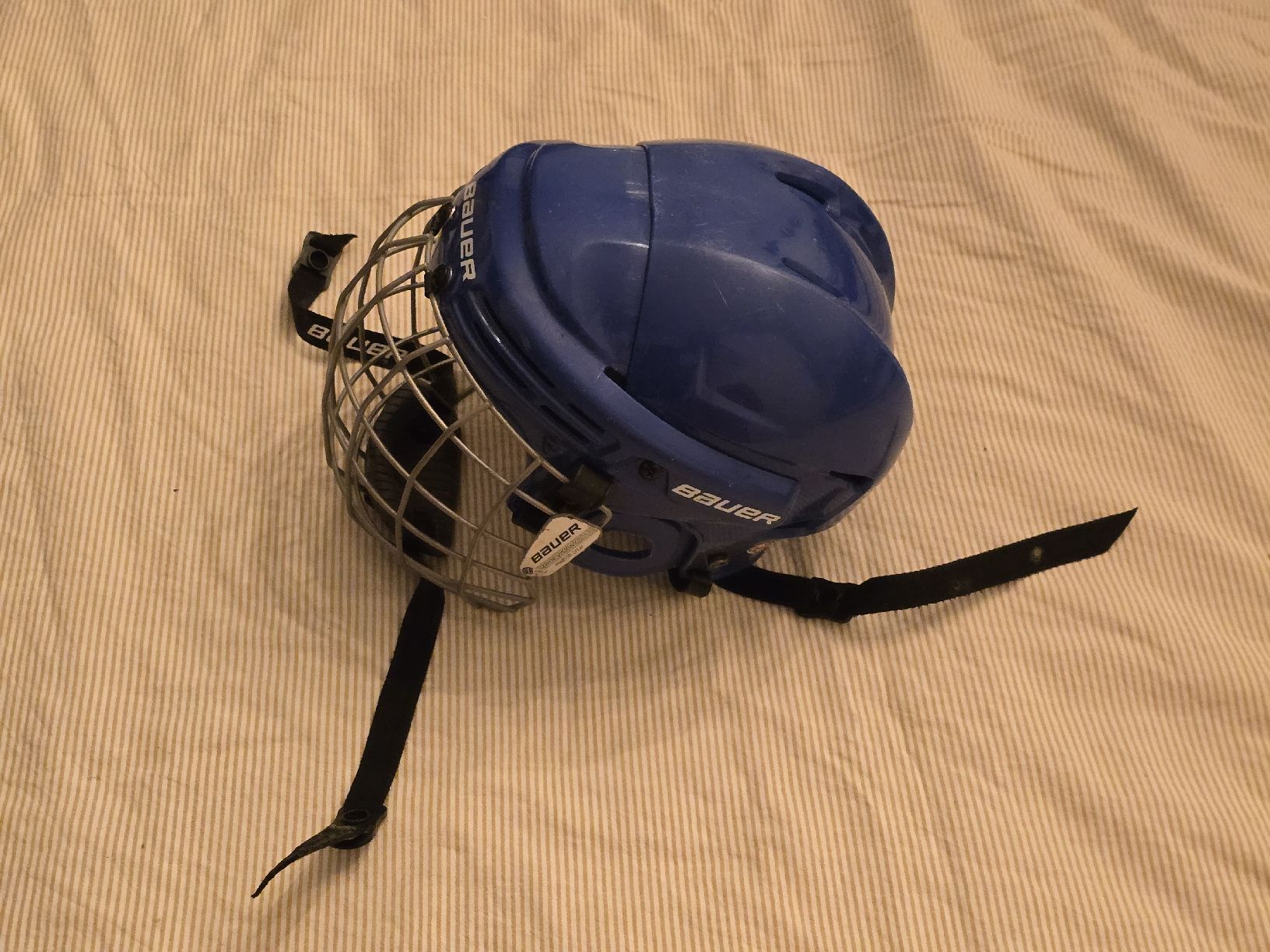 Bauer Casques: Kinderhelm Eishockey Helm Bauer mit Gitter blau – D'occasion à Zürich par SecondAppeal 2