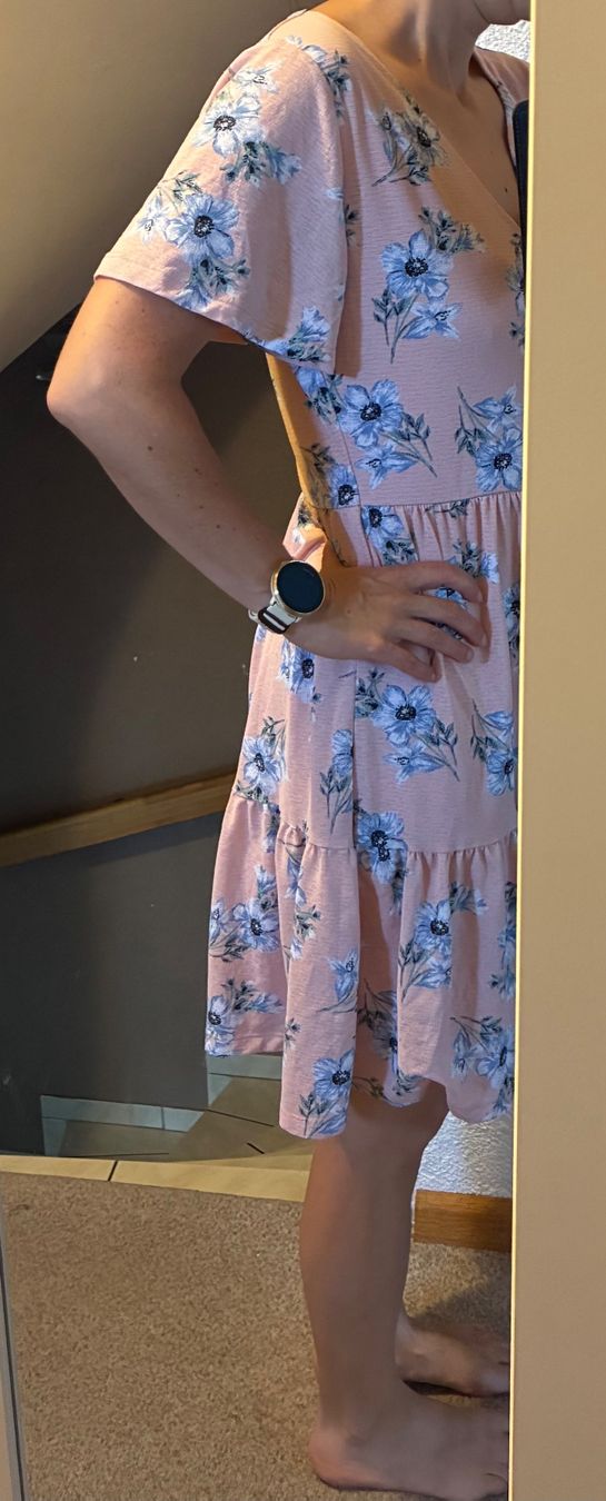 Vila Kleider: Sommerliches Damen Kleid, Grösse M – Gebraucht aus Bättwil von tre_tj9g 2