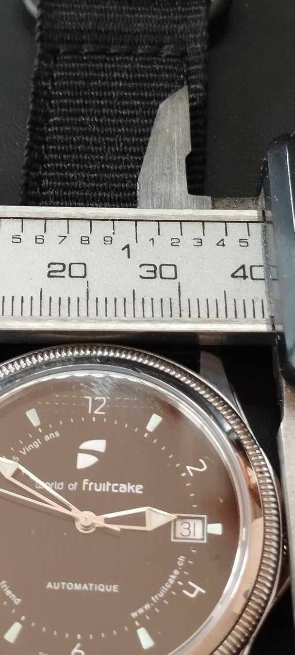 Orologi: montre automatique fruit – Usato da La Chaux-de-Fonds venduto da jac_9llg 9