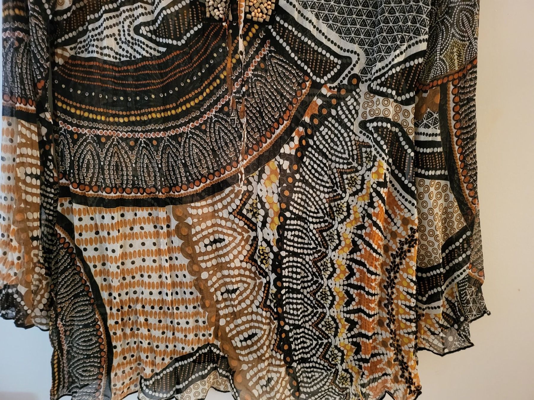 Tuniche: Wunderschöne Tunika mit Perlenstickerei – Usato da Basel venduto da sci_67ms 4