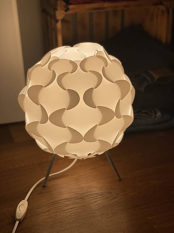 Lampen: Kugellampe – Gebraucht aus Pfäffikon ZH von hobbyclown