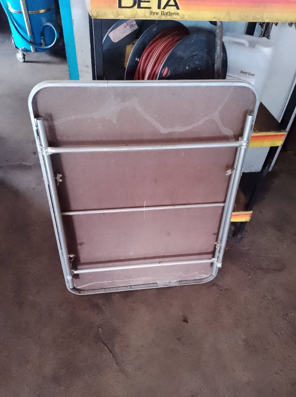 Tavoli: table camping vintage formica – Usato da saillon venduto da Lamateur 1