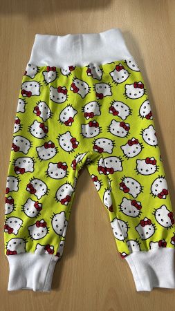Hello Kitty Pumphose Mitwachshose Gr. 68/74 Neu