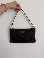 Prada Handtasche Nylon schwarz kleiner Zustand gut