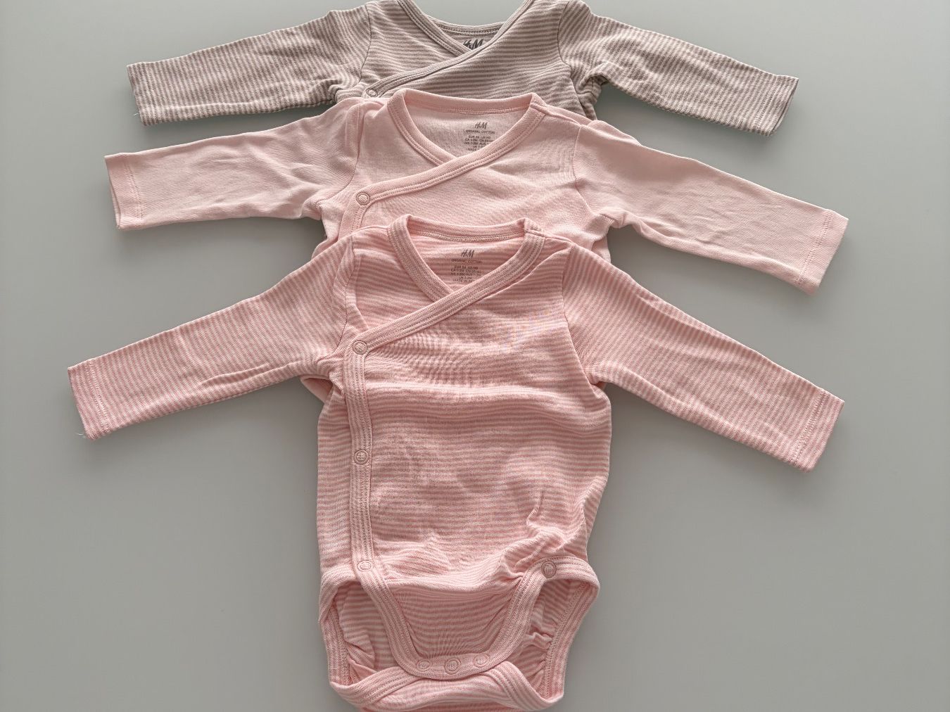 H&M Lotti & Set di vestiti: 3er Set H&M Wickelbodys, Gr. 56 – Usato da Lohn-Ammannsegg venduto da LaCoLiNe