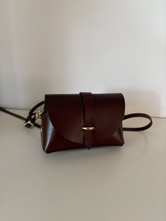 Handgefertigte Echtledertasche aus Italien