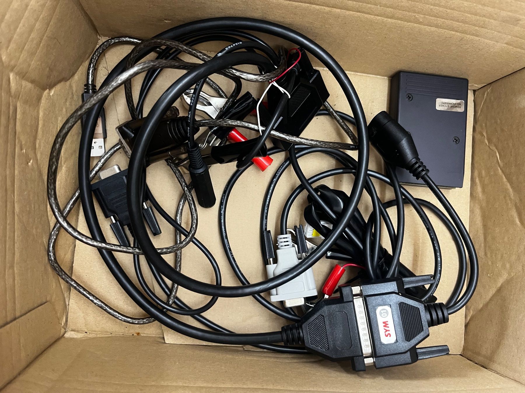 Misurare: Yamaha und SYM Diagnose Tool EFI Data Scan mit Kabeln – Usato da Laufen venduto da Dreier_Motos_AG 1