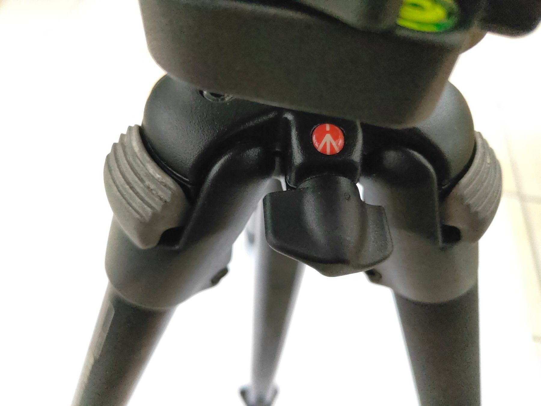 Manfrotto Trépieds & Accessoires: Manfrotto 055CLB Stativ, Videostativ – D'occasion à Zürich par mobilix 4