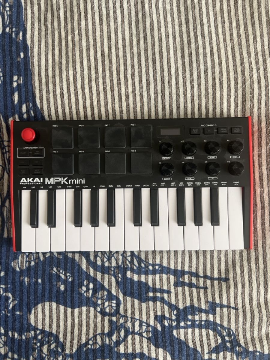 Sistema di controllo: Akai MPK mini MK3 Midi Controller – Usato da Bern venduto da jul_gq9k