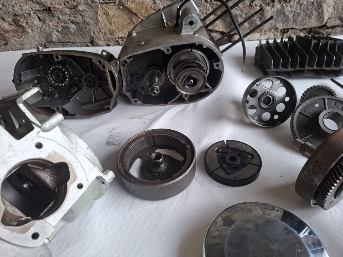 Toutes les pièces détachées moto: Pony sachs AB-ADV – D'occasion à Taverne par sim_zmb6 3