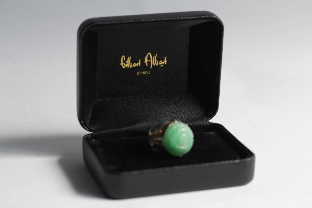Gilbert Albert Anelli: GILBERT ALBERT Bague argent et jade – Usato da Vandoeuvres venduto da Dom-Tom