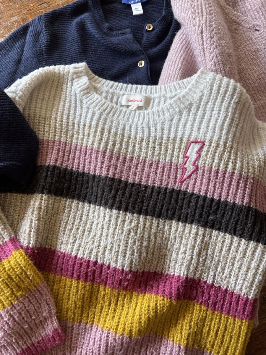 Ensembles coordonnés: Pullover Catimini und  Jacke Okaidi  gr 128 – D'occasion à Evilard par Anna0135 1